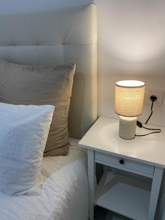 Apartamentos La Reina อาร์กอส เดลา ฟรอนเตรา ภายนอก รูปภาพ