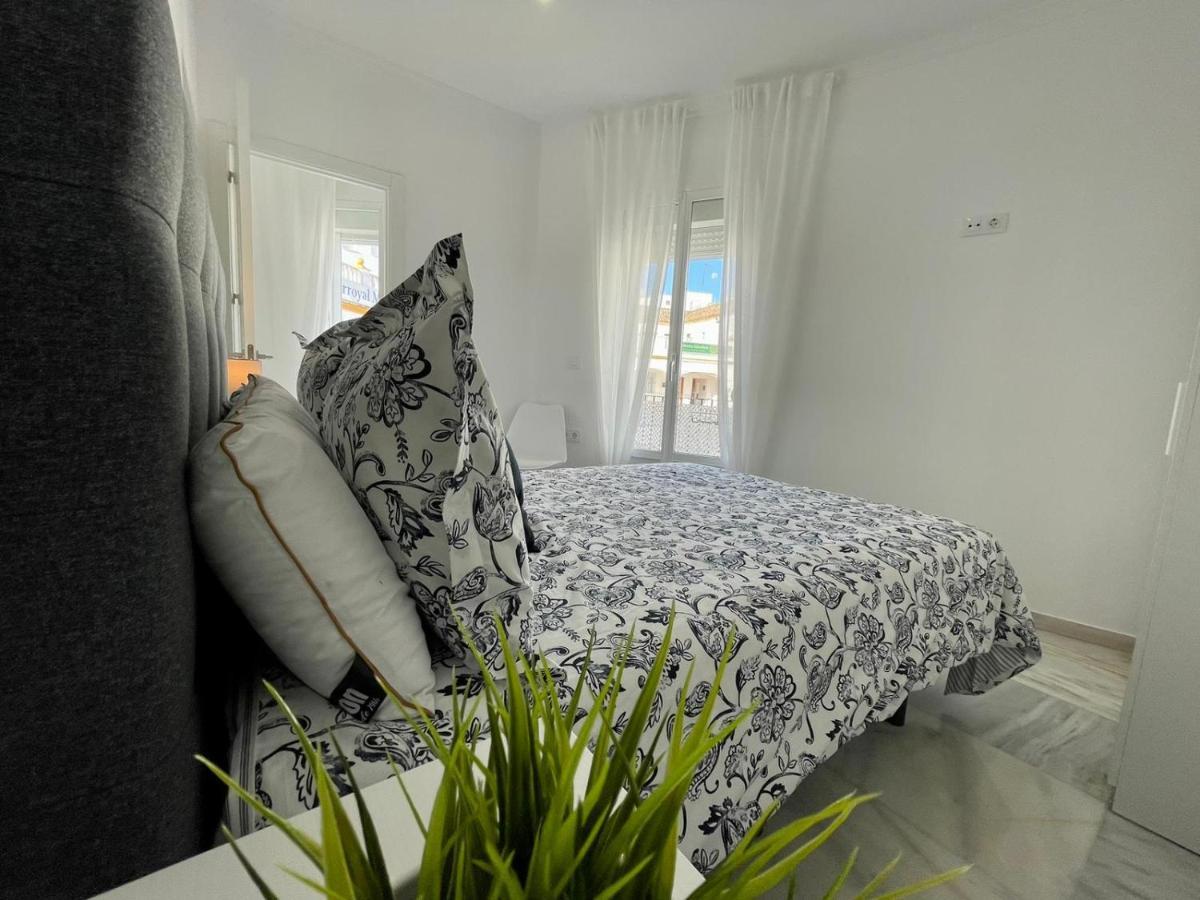 Apartamentos La Reina อาร์กอส เดลา ฟรอนเตรา ภายนอก รูปภาพ