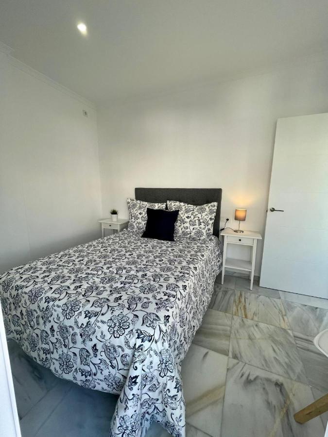 Apartamentos La Reina อาร์กอส เดลา ฟรอนเตรา ภายนอก รูปภาพ